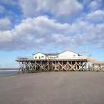 Casa vacanze With 1 Bedroom Uelvesbull